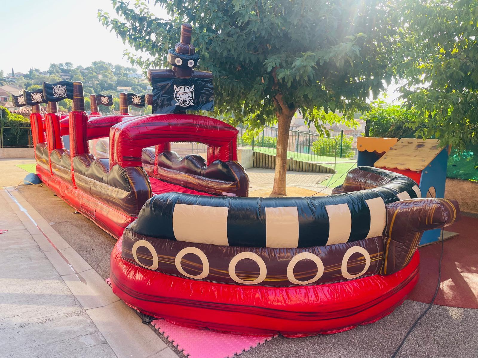 VENTRIGLISSE DES PIRATES - 2RGonflables